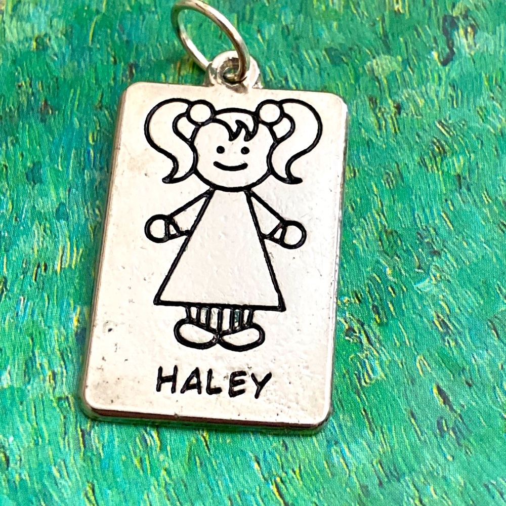 5/$10❤️❤️❤️Vintage Stainless Steel “Haley” Charm Pendant